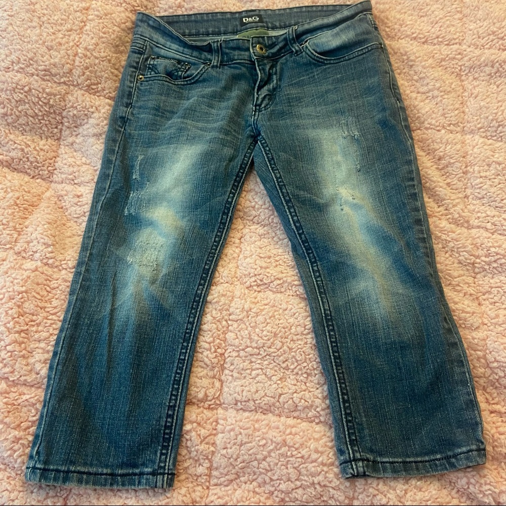 DOLCE & GABBANA girly denim capri jeans!